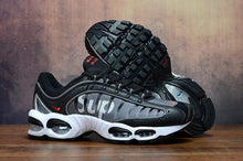 Load image into Gallery viewer, Nike Air SUPREME - Black