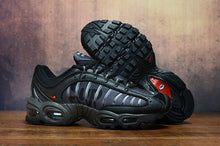 Load image into Gallery viewer, Nike Air SUPREME - Black