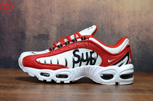 Load image into Gallery viewer, Nike Air SUPREME