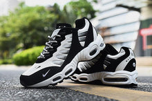 Load image into Gallery viewer, Nike Air AIR WORLD - Black